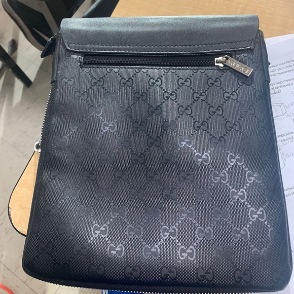 Black Gucci messenger bag - Picture 13 of 16